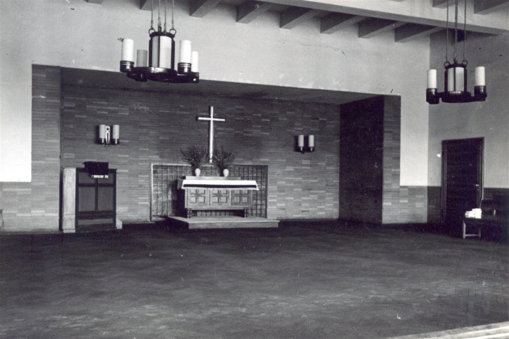 Der kleine Küchensaal wurde Kirchenraum (Aufnahme 03. März 1950)